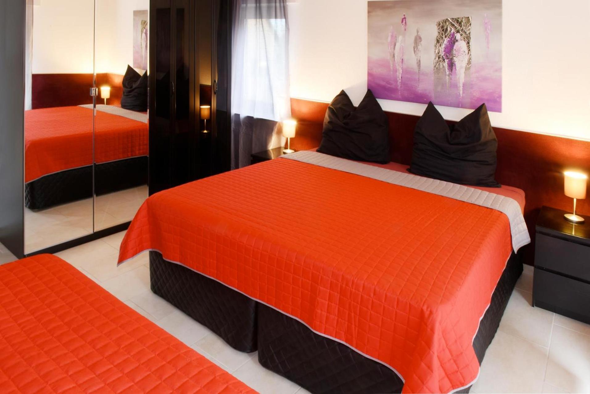 Haus Gronau Daire Bergisch Gladbach Dış mekan fotoğraf